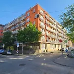 Dandar Family Residence Free Parking